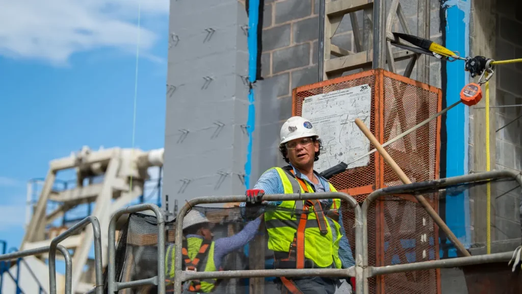 commercial construction contractors at work in 2025